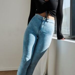 Women's Light Blue Jeans